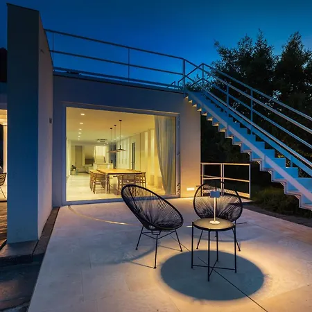Hostdomus - Ghighina Vila Alassio