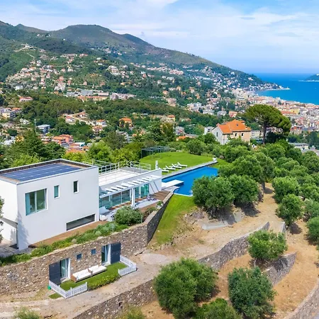 Hostdomus - Ghighina Vila Alassio